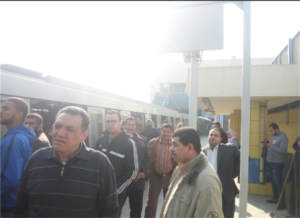 توقف قطارات مترو الجيزة شبرا