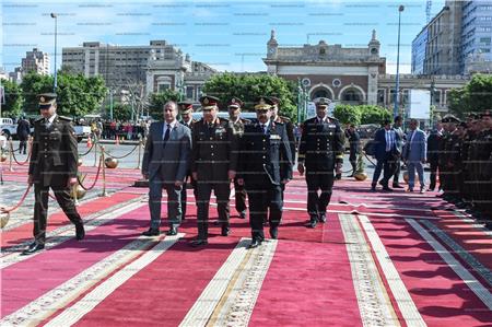 محافظ الإسكندرية وقائد الشمالية العسكرية ومدير الأمن يشاركون الاحتفاء بيوم الشهيد