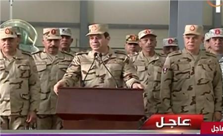  السيسي: نستخدم القوة ضد من يحمل السلاح لمواجهة المصريين