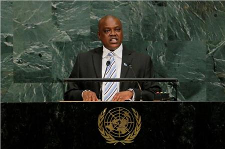  الرئيس الجديد لبوتسوانا موكجويتسي أريك كيابيتسوي ماسيسي
