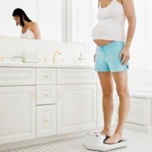 تعرفي على وزن الأم خلال فترة الحمل 