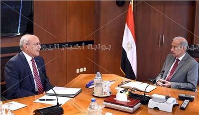 التقي المهندس شريف إسماعيل رئيس مجلس الوزراء و الدكتور محمد العصار