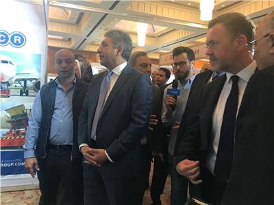 وزير الطيران المدني شريف فتحي 