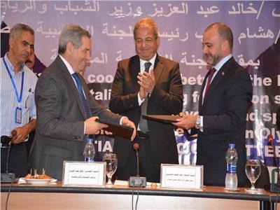 وزير الرياضة يشهد توقيع الاتحاد المصري للسلاح لبروتوكول تعاون مع نظيره الإيطالي
