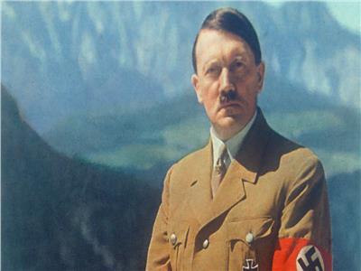 الزعيم النازي أدلف هتلر