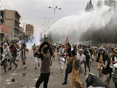 الصحافة السعودية: لم يعد لدى الحوثيين سوى الاستسلام أو القتل