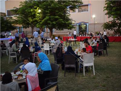 جانب من حفل افطار اسر الشهداء