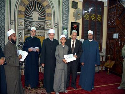 تكريم 21 من حفظة القرآن في احتفالية ليلة القدر بالقليوبية