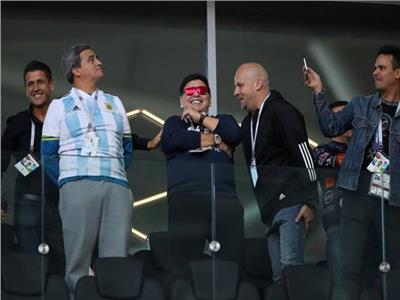 مارادونا يؤازر الأرجنتين أمام أيسلندا