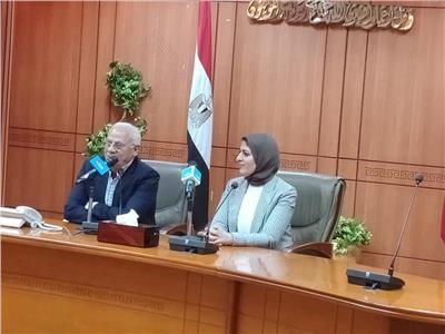 وزيرة الصحة خلال جولتها ببورسعيد