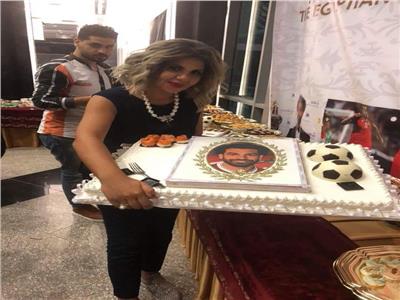 بوسي شلبي تحتفل بعيد محمد صلاح