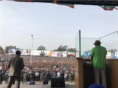 رئيس الوزراء الإثيوبي قبيل إلقاء القنبلة