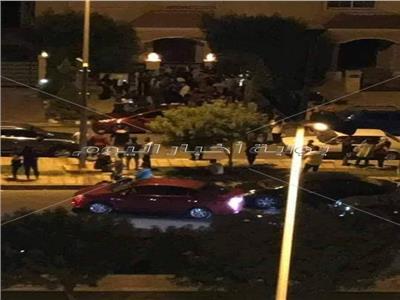 بالصور| قوات الشرطة تؤمن فيلا محمد صلاح بعد تجمهر معجبيه