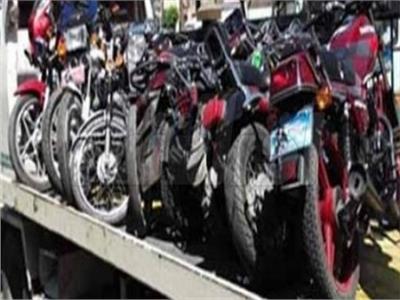 ضبط 20 دراجة نارية بدون لوحات معدنية في حملات أمنية بالغربية