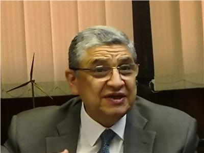 وزير الكهرباء والطاقة المتجددة د.محمد شاكر