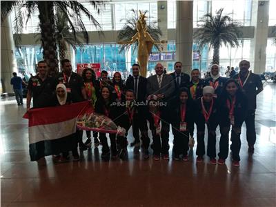 وزير الرياضة يستقبل بطلات «الأولمبياد الخاص» بمطار القاهرة