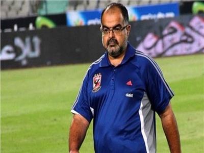 خالد محمود طبيب الفريق الأول لكرة القدم بالنادي الأهلي