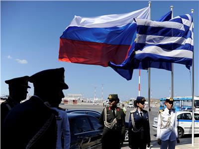 اليونان تستدعي ممثل السفارة الروسية في أثينا