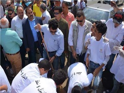 أشرف صبحي واللواء عادل الغضبان يطلقان حملة «شارك ونضف» ببورسعيد 