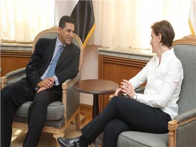 رئيسة وزراء صربيا تبحث مع السفير المصري تعزيز العلاقات الاقتصادية