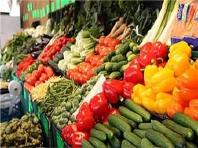 «أسعار الخضروات» بسوق العبور خلال وقفة عرفات