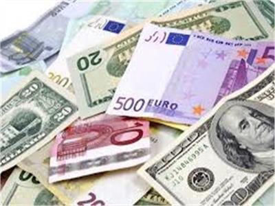تعرف على أسعار العملات الأجنبية بعد تثبيت «الدولار الجمركي»