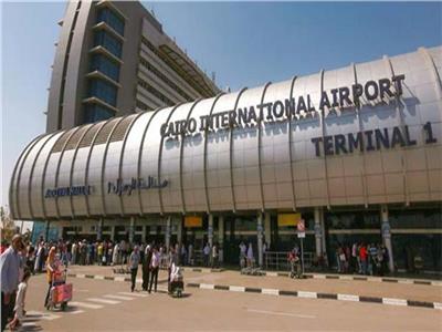 مطار القاهرة يستقبل طلائع الحجاج  