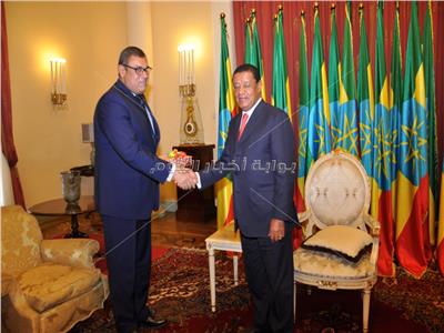 الرئيس الاثيوبي خلال استقبال سفير مصر 
