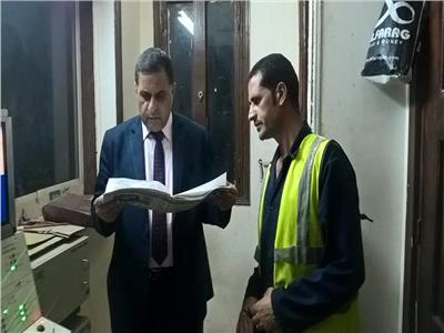 رئيس "السكة الحديد" يفاجئ مواقع التشغيل على خط القاهرة- أسوان  