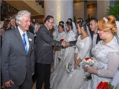 حفل زفاف جماعي لـ 100 عريس وعروس من الأيتام بحضور محافظ الإسكندرية