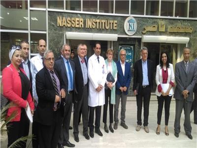 معهد ناصر يستقبل وفدا فرنسيا من الخبراء في جراحات الأورام