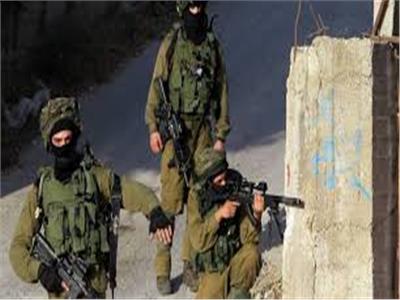 القوات الإسرائيلية تقتل فلسطينيا بالضفة الغربية