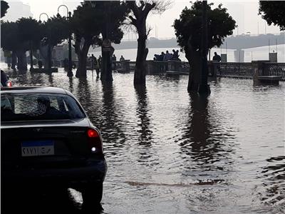  سيارات مياه شرب تجوب الزمالك بعد كسر «ماسورة ماسبيرو»