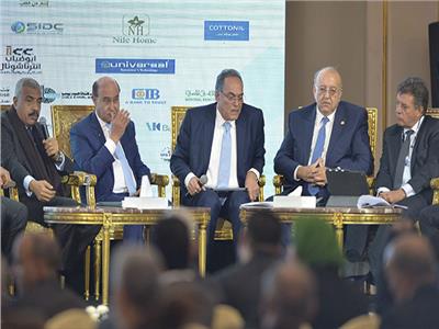 جلسة «الاستثمار في سيناء»