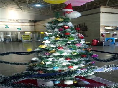 مطار سوهاج يتزين إحتفالاً بأعياد رأس السنة  