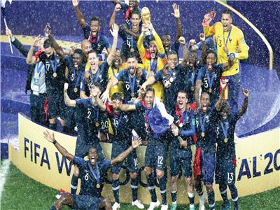 فرنسا توجت بكأس العالم هذا العام للمرة الثانية فى تاريخها