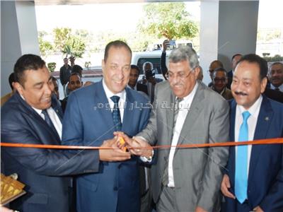 نائب محافظ أسوان يفتتح أعمال تطوير فرع البنك الأهلي بكورنيش النيل