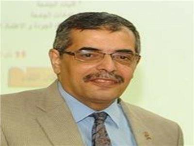 الدكتور حسين المغربى القائم باعمال رئيس جامعة بنها 