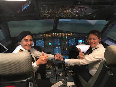 أول سيدة مصرية تعمل مدربة على طائرة ركاب: فخورة بما حققته من انجاز
