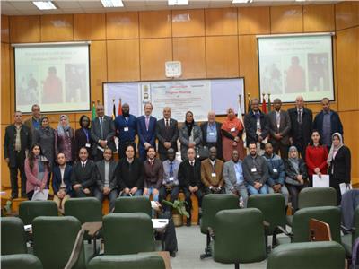 أعضاء المؤتمر البحثي بجامعة أسيوط 