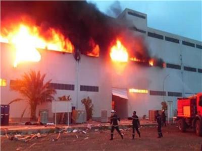 حريق هائل بمصنع دهانات بالمنطقة الصناعية في الشرقية 