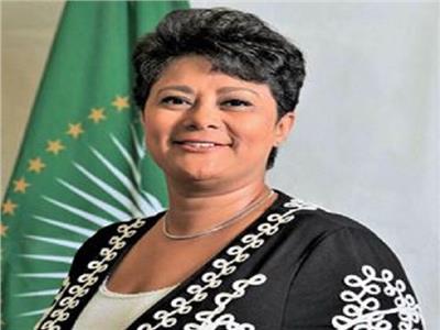 السفيرة نميرة نجم المستشار القانونى للاتحاد الأفريقى