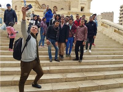 محافظة المنيا تنظم رحلة للشباب لزيارة القلعة ومجمع الاديان 