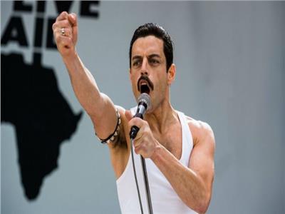 رامي مالك في لقطة من فيلم Bohemian Rhapsody