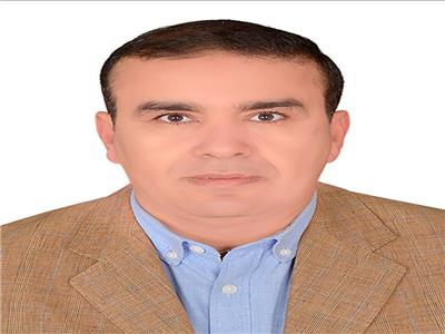 د. محمود الغزالي رئيس قسم الفيزياء بكلية العلوم جامعة الزقازيق