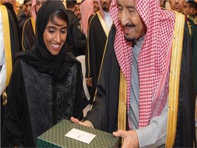 المرأة السعودية تقتحم مجالات العمل 