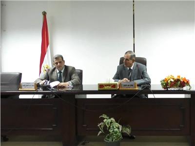اللواء جمال نور الدين محافظ أسيوط  مع  مجلس الاستثمار 