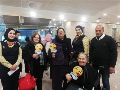 مصر للطيران تحتفل بالأمهات في مطار القاهرة 
