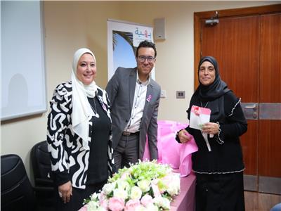 مستشفى بهية تكرم 25 سيدة من أمهات الشهداء