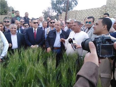 وزير الزراعة خلال جولته بمحافظة بني سويف